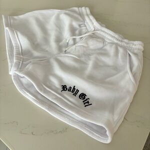 NEW RUE 21 WHITE SOFT SHORTS SIZE LARGE